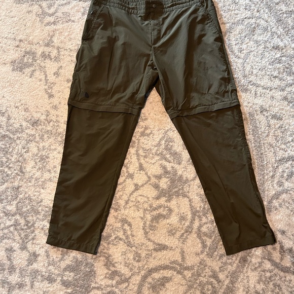 North face XXL Quick Dry Hiking pants, removable legs turn into shorts - Picture 4 of 14